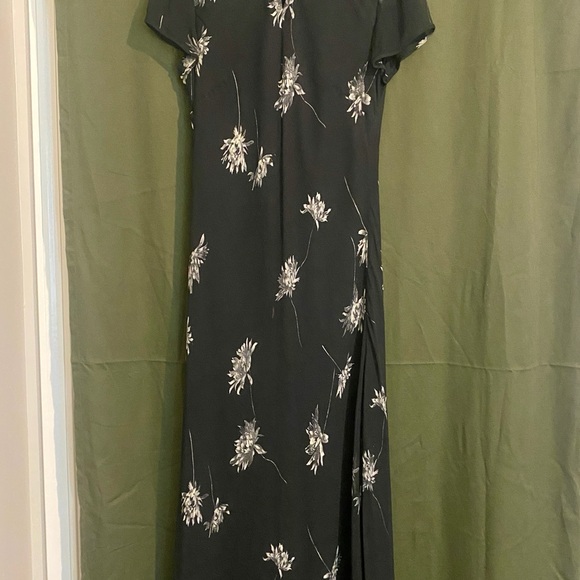 Talbots Elegant Black Maxi Dress with White Floral Accents - Picture 1 of 3